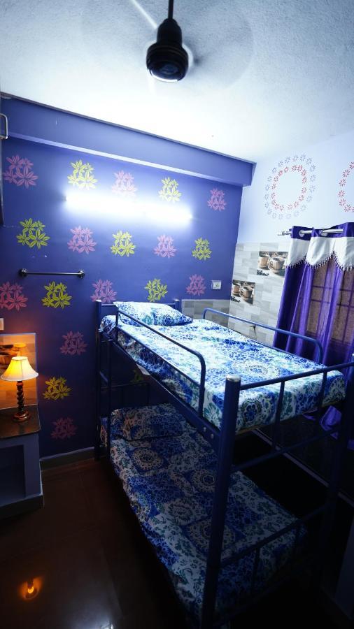 Easvari Grand Pg For Women - Female Only Hostel Csennai Kültér fotó