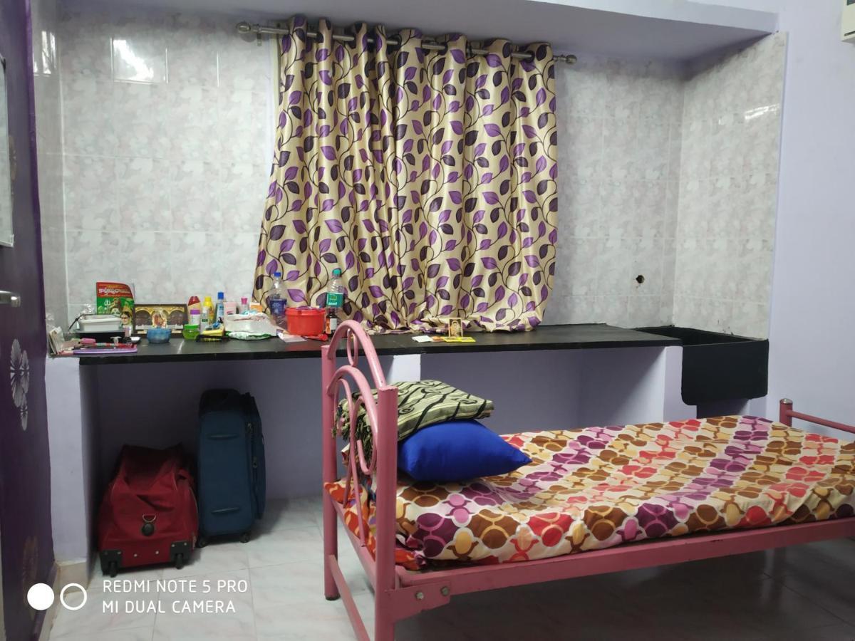 Easvari Grand Pg For Women - Female Only Hostel Csennai Kültér fotó
