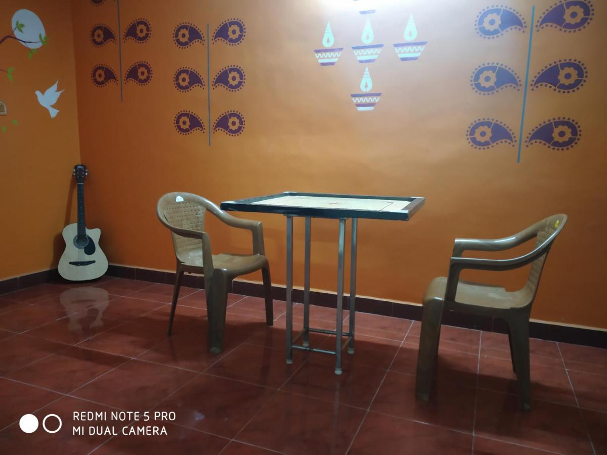 Easvari Grand Pg For Women - Female Only Hostel Csennai Kültér fotó